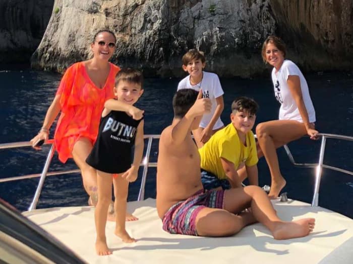 7-Hour Cruise: Discover the Amalfi and Sorrento Coasts and the Magic of Capri
