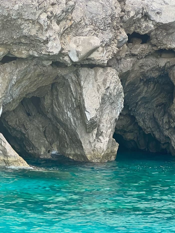 7-Hour Cruise: Discover the Amalfi and Sorrento Coasts and the Magic of Capri