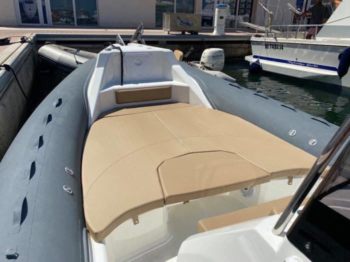 Découvrez les rivages de Porto-Vecchio : une excursion d'une journée complète à bord d'un bateau à moteur