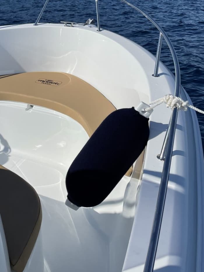 Een halve dag vol zee-, zon- en waterplezier in verborgen baaien aan de Costa Brava.