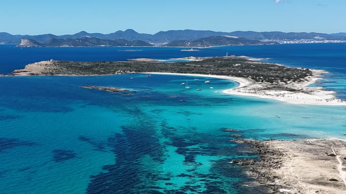 Van Ibiza tot Formentera: Ses Illetes, Espalmador en Cala Saona