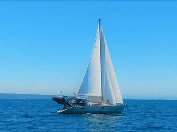 Your magical day on a sailboat!