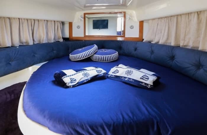 White, blue, and divine: A full day on a motorboat
