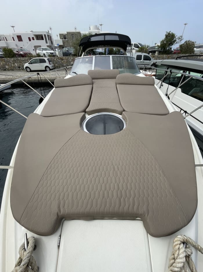 White, blue, and divine: A full day on a motorboat