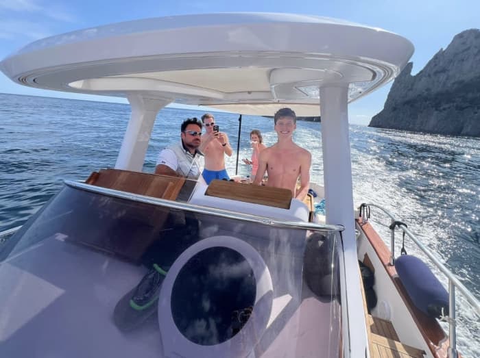 Capri con estilo: tour privado de medio día en el Mimì 9.5 Elite