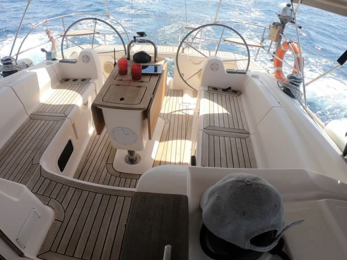 Turquoise Horizon: Een dagtocht zeilen naar Formentera
