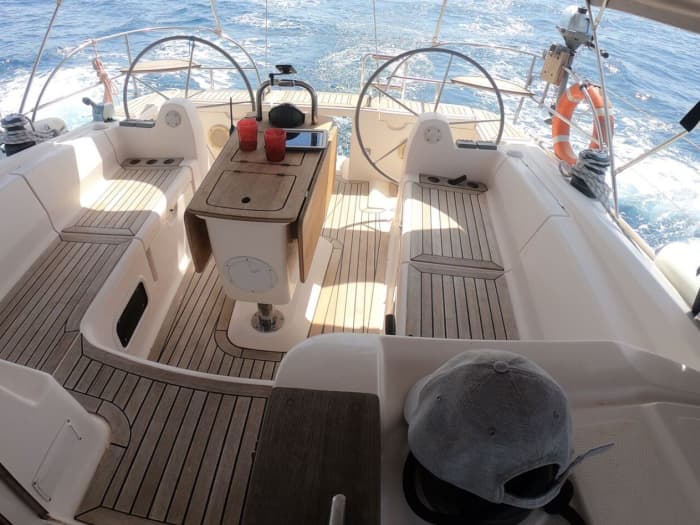 Turquoise Horizon: Een dagtocht zeilen naar Formentera