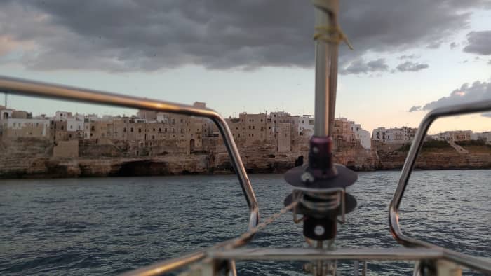 Ganztägiger Segeltörn in Polignano a Mare auf einem Segelboot