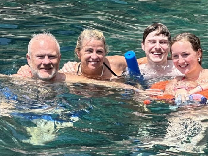3 hours among caves and crystal-clear waters in Taormina