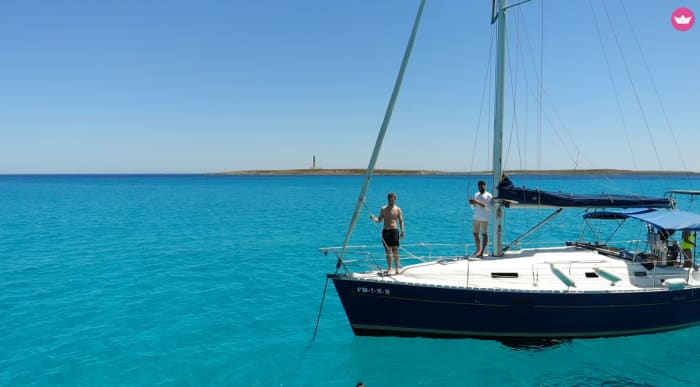 Entre baies et eaux turquoise : une demi-journée à Minorque