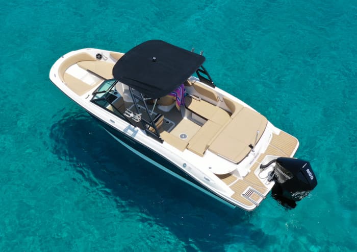 Luxury Sea Ray Private Boat Trip to Blue Lagoon