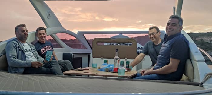 Votre bateau à moteur privé pour une journée autour de La Canée