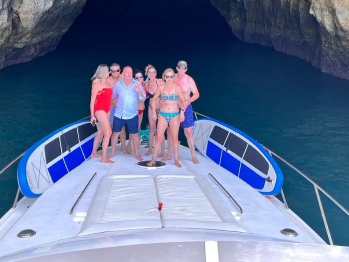Excursão privada à Gruta de Benagil a partir de Vilamoura – a gruta marinha mais emblemática do Algarve