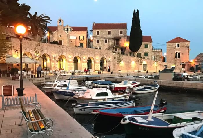 Private tour : GOLDEN HORN AND PAKLENI ISLANDS FROM HVAR