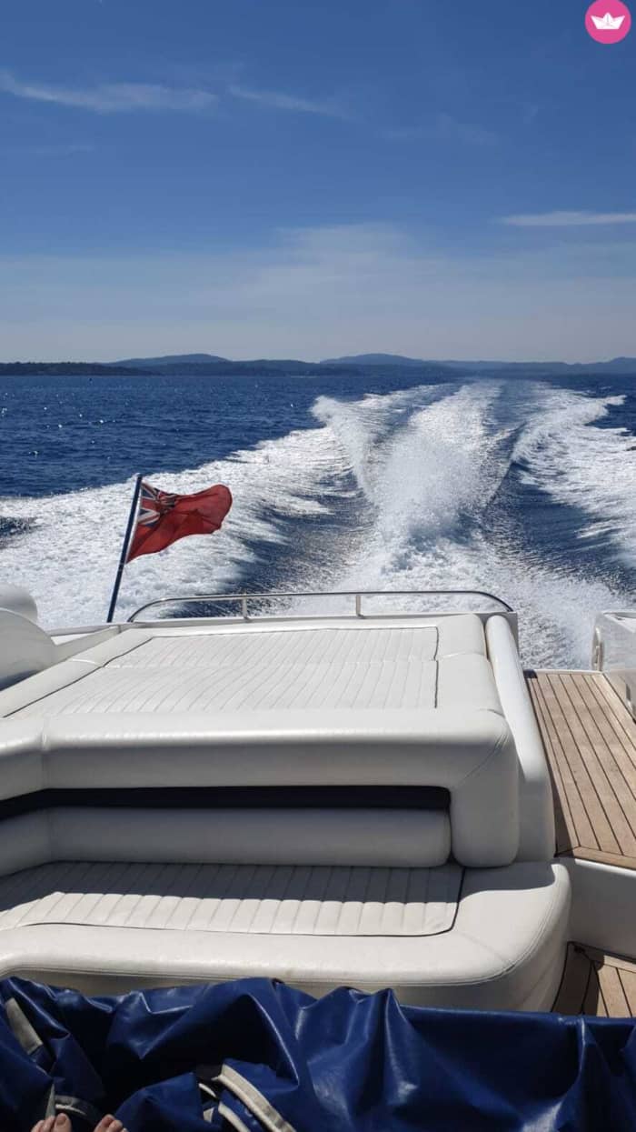 In Monaco, een luxe cruise van een halve dag: ontdek de luxueuze villa's aan de Franse Rivièra en in Monaco.