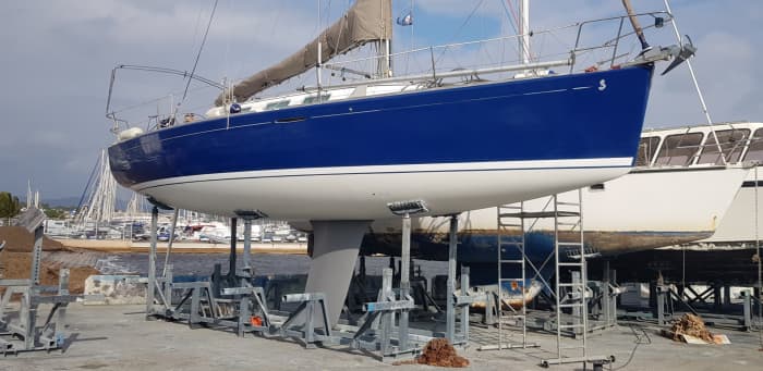 Spend a 7h sailing around Toulon on a sailboat
