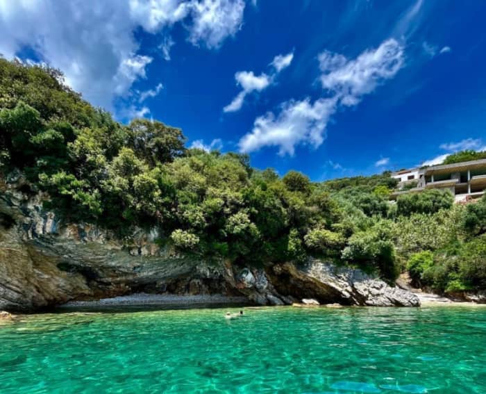Crociera di mezza giornata tra le migliori spiagge di Corfù