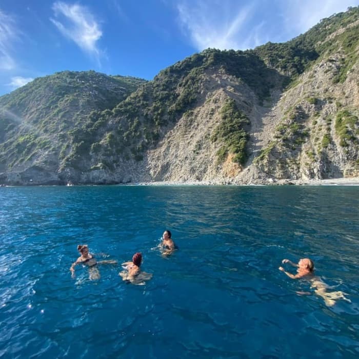 Genießen Sie 8 Stunden an Bord eines ligurischen Gozzos in La Spezia