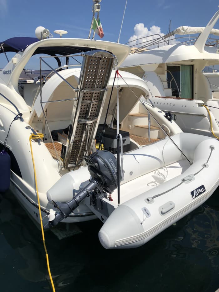 Discover Sorrento on a full-day trip on a motorboat