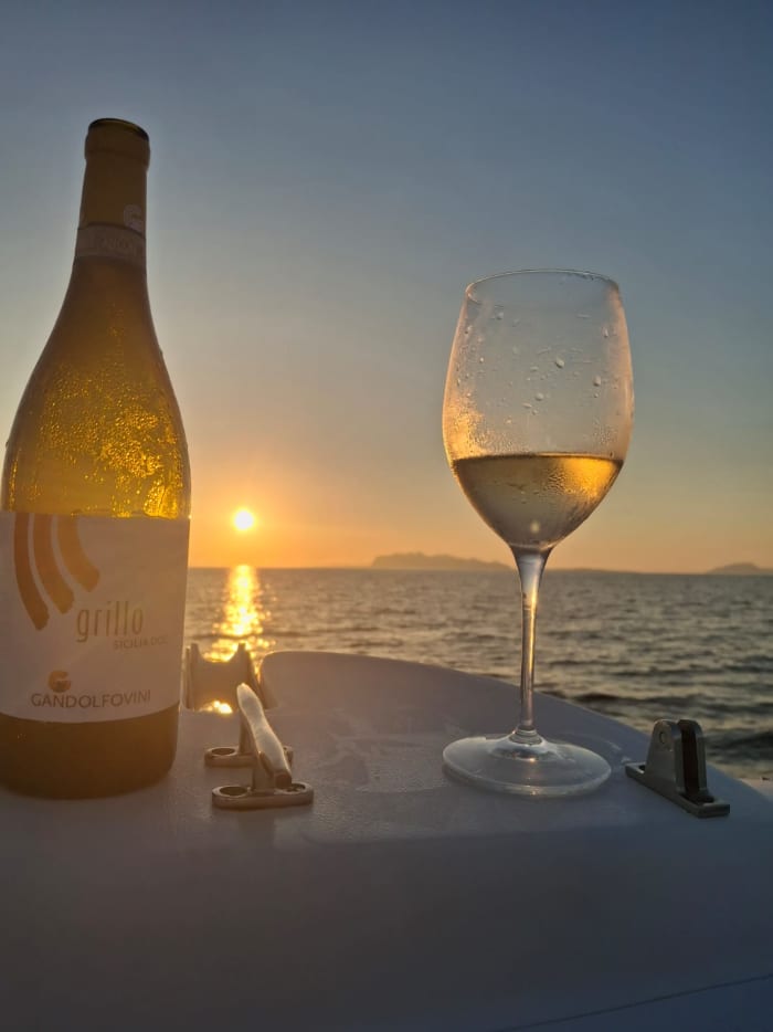 Expérience œnologique Gandolfo : Coucher de soleil et apéritif au Stagnone à Marsala