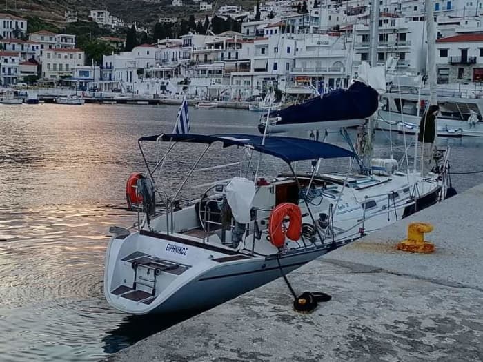 White, blue, and divine: A full day on a sailboat