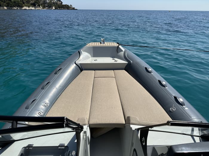 Njut av 8 timmar på en motorbåt för att utforska Saint-Jean-Cap-Ferrat