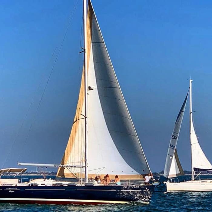 Verken de gemeente El Puerto de Santa María in een halve dag: huur een motorboot voor 3,5 uur.