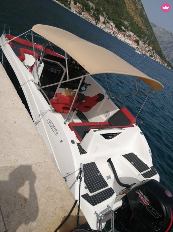 Profitez du soleil lors d'une excursion en bateau de 9 heures à Kotor
