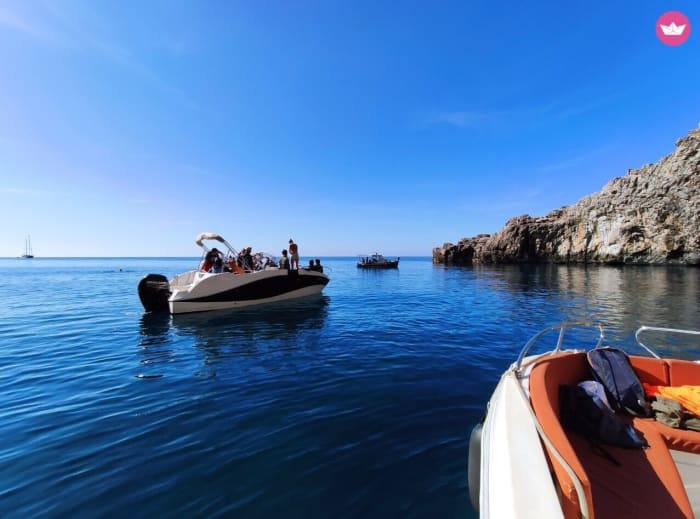 Profitez du soleil lors d'une excursion en bateau de 9 heures à Kotor