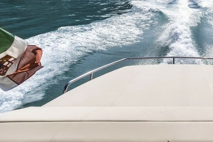 1 all-inclusive day aboard your private yacht: Cap d'Antibes / Lérins Islands