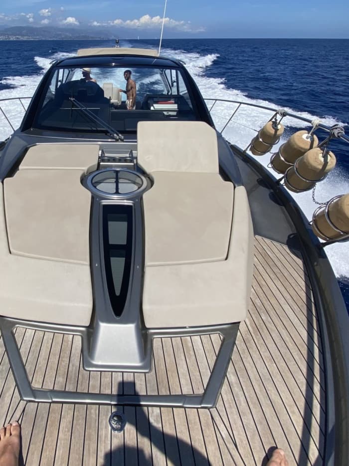 1 all-inclusive day aboard your private yacht: Cap d'Antibes / Lérins Islands