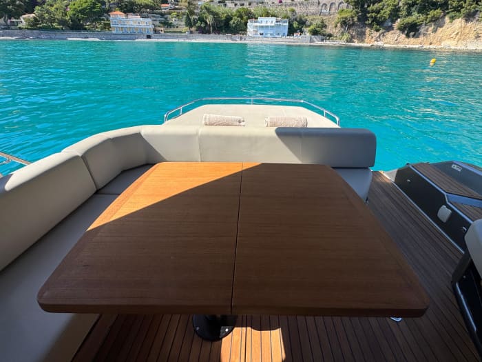 1 journée sur votre Yacht de Cannes à Monaco ! (tout inclus)