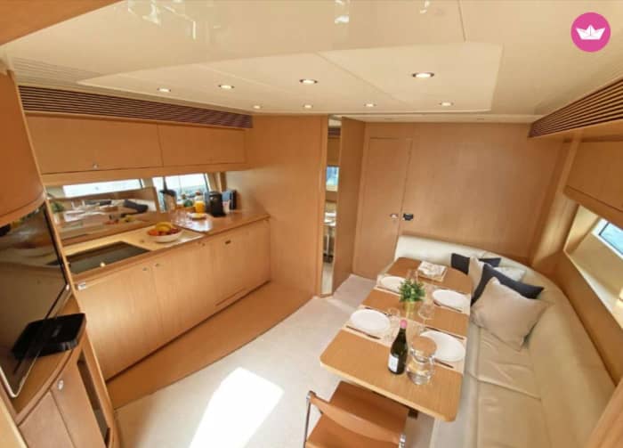 Ibiza lyxyachtdag: Fart, stil och Formentera-flykt