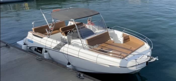 Discover Tróia Peninsula on a motorboat for 5h