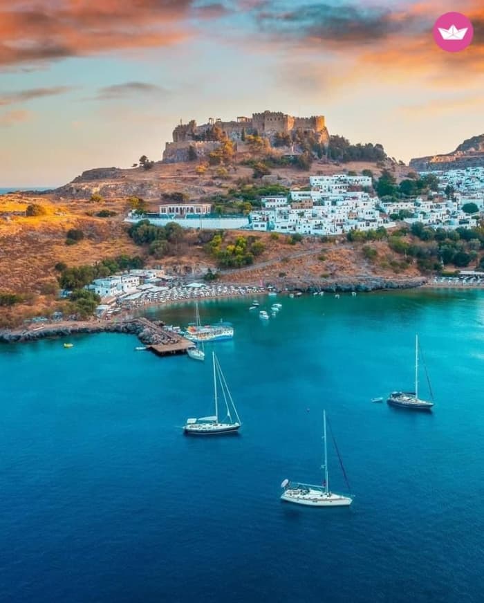 Bays of Paradise:Stegna sea caves to Agathi gold sand