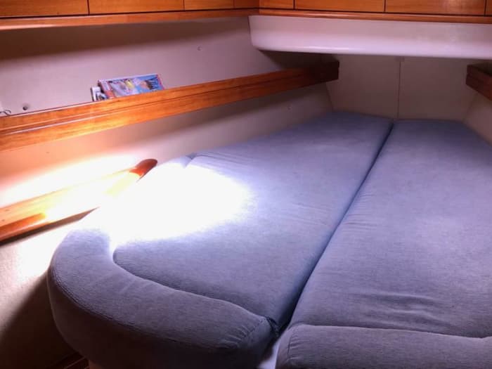 Erkunden Sie Marzamemi und genießen Sie einen ganzen Tag auf einem Segelboot.