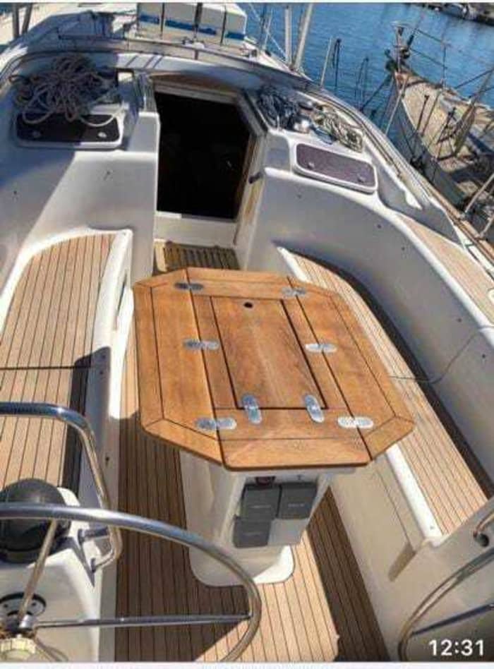 Erkunden Sie Marzamemi und genießen Sie einen ganzen Tag auf einem Segelboot.