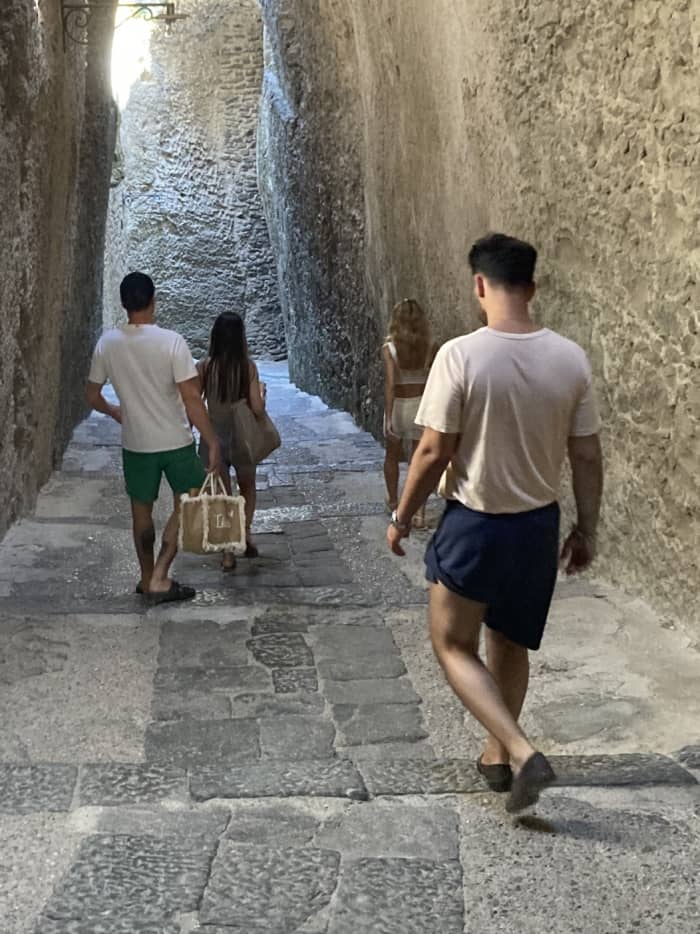 Italienische Träume beginnen auf See: Eine 8-stündige Fahrt durch das Herz von Amalfi