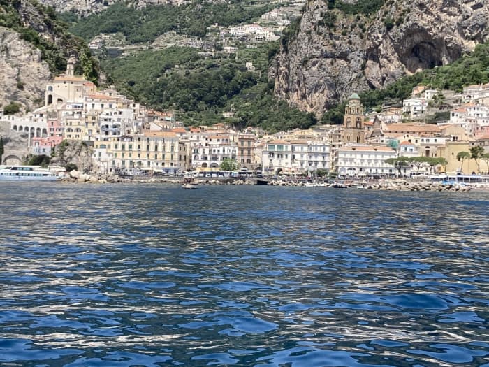 Italienische Träume beginnen auf See: Eine 8-stündige Fahrt durch das Herz von Amalfi