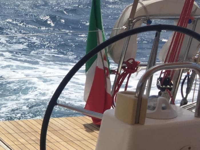 Italienische Träume beginnen auf See: Eine 8-stündige Fahrt durch das Herz von Amalfi