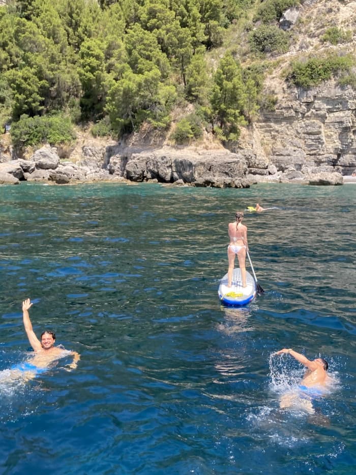 Italienische Träume beginnen auf See: Eine 8-stündige Fahrt durch das Herz von Amalfi