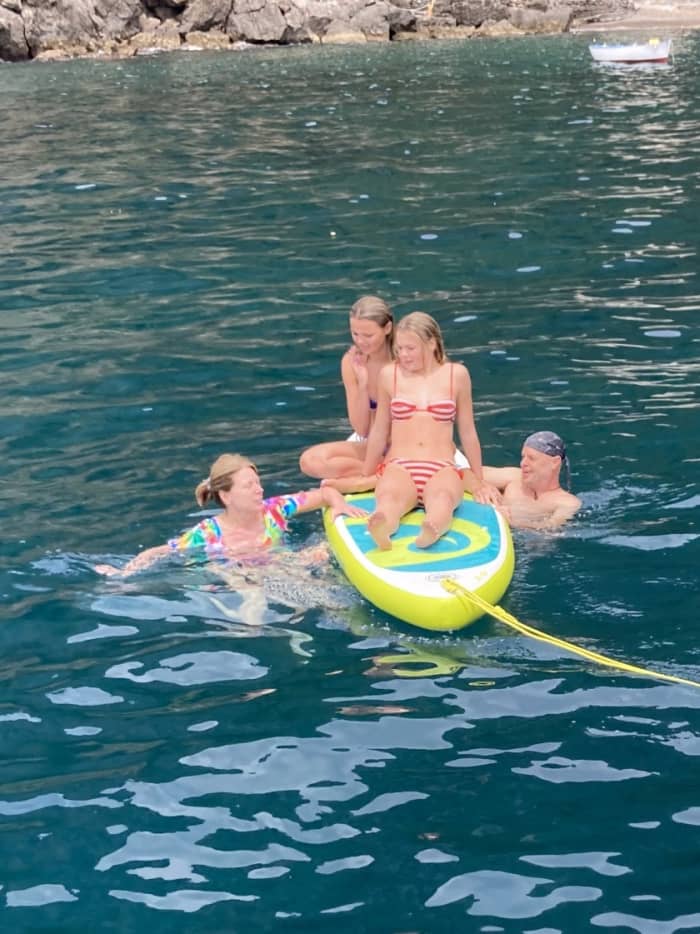 Italienische Träume beginnen auf See: Eine 8-stündige Fahrt durch das Herz von Amalfi