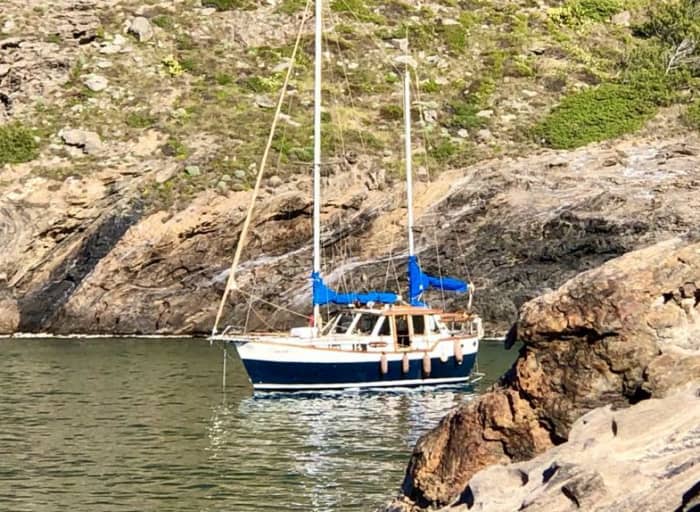 Discover El Port de la Selva on a sailboat for a full day