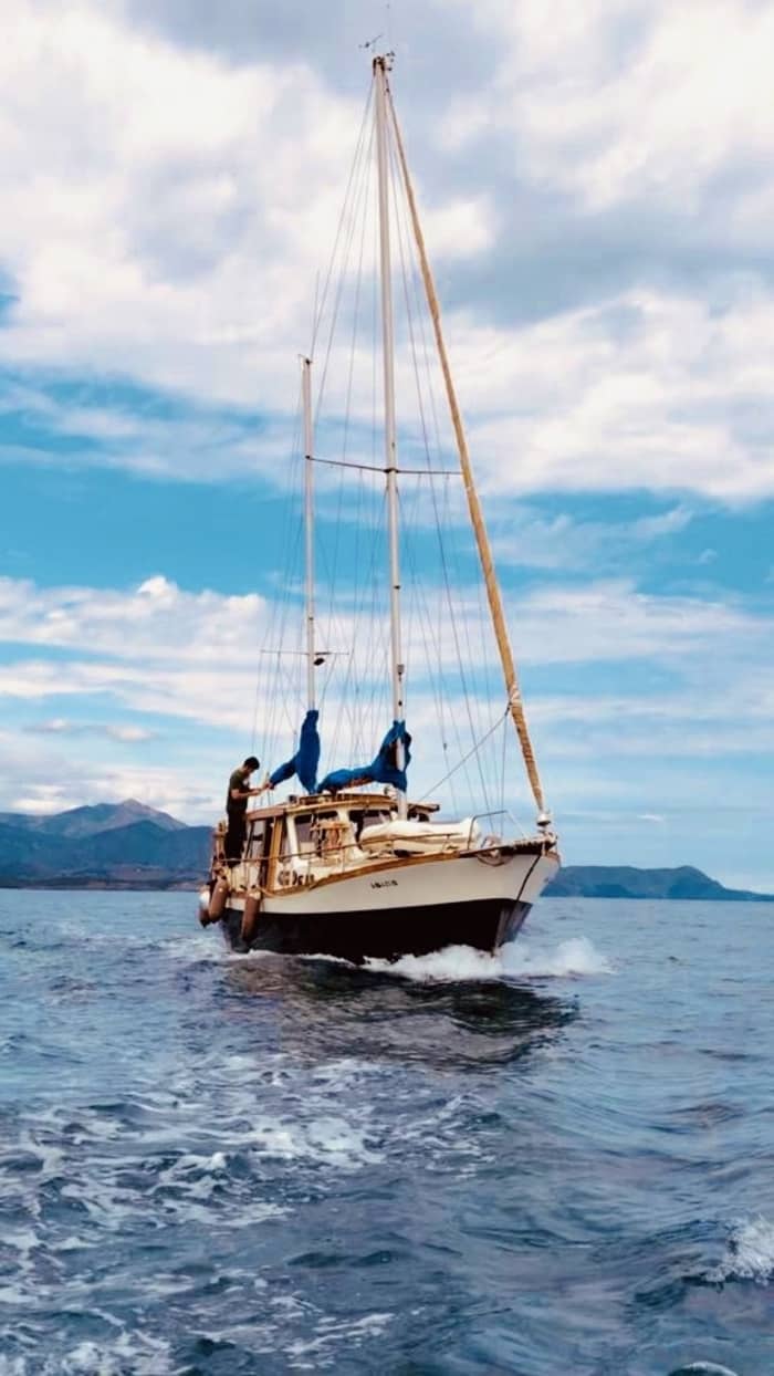 Discover El Port de la Selva on a sailboat for a full day