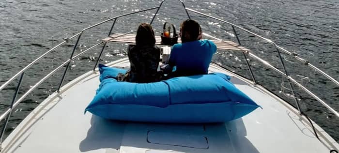 Rilassatevi su uno yacht per un tour di 2 ore della magnifica città di Porto.