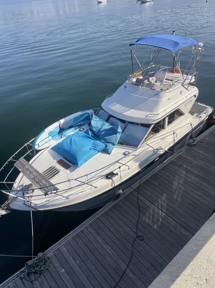 Rilassatevi su uno yacht per un tour di 2 ore della magnifica città di Porto.