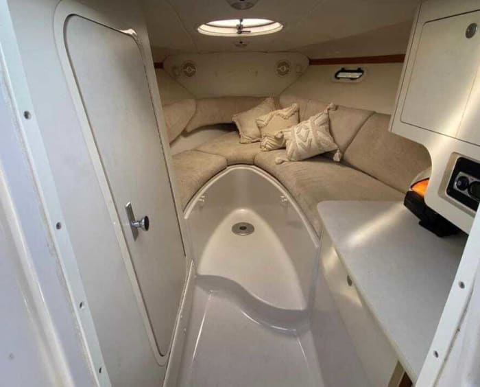 Erkunden Sie Cannes vom Boot aus: Ein ganzer Tag auf dem Wasser an Bord eines Motorboots