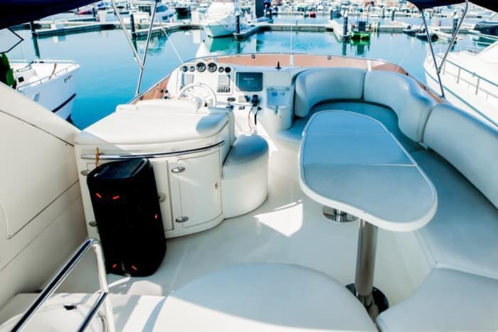 Half-day trip in Dubai on a motor yacht