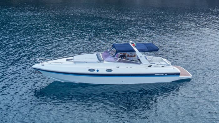 Ischia: A Day of Sea and Relaxation aboard Lenú