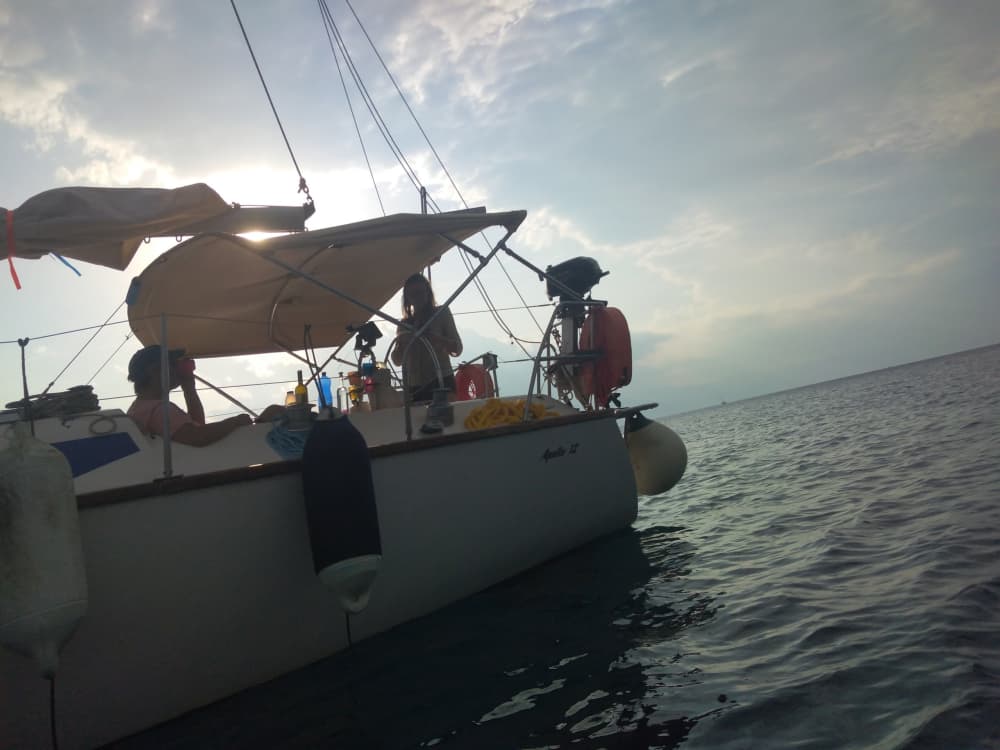 Cap sur la joie: une journée de navigation authentique au Pirée à bord d'un voilier 5